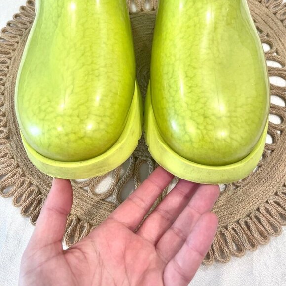UGG Classic Clear Mini Key Lime Boots Waterproof Size 8 - Picture 10 of 10